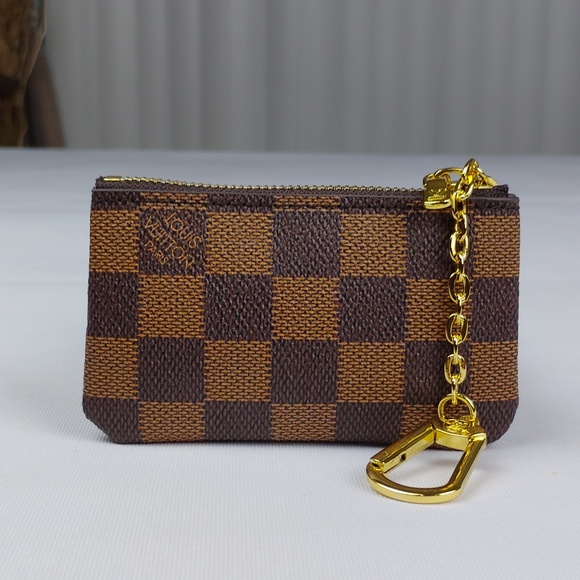 Monogramed Credit Card And Key Chain Case. - Picture 3 of 15